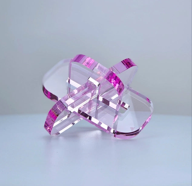 Decorative Acrylic Infinito Knot - Transparent Pink