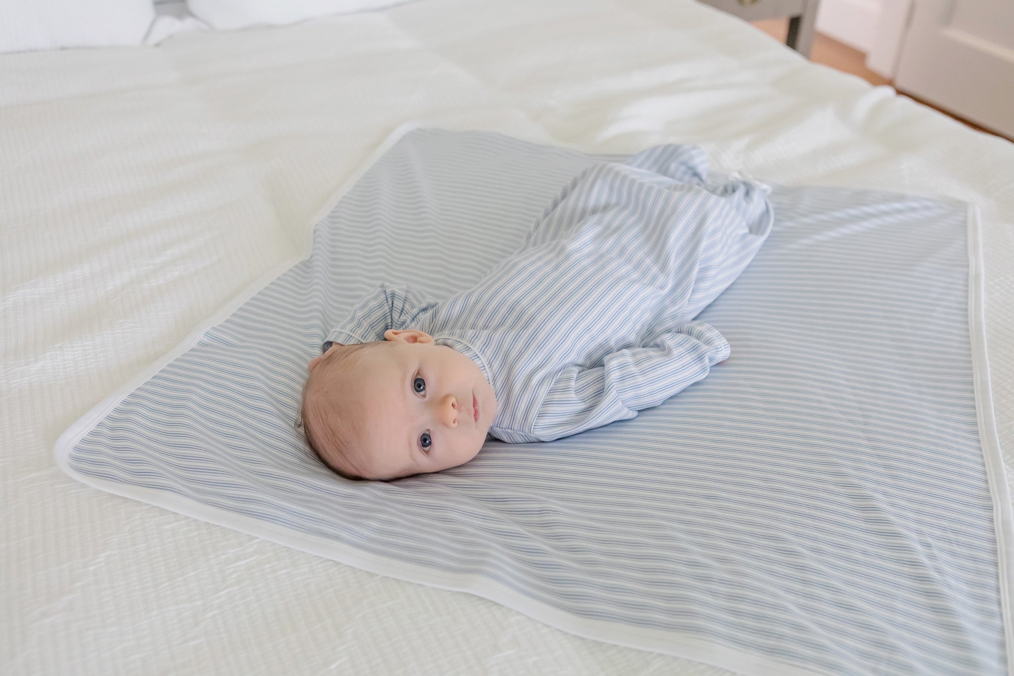 Plain Edge Blanket - Stripes in Blue